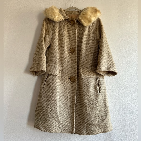 Real fur collar vintage tan wool tweed coat with silk lining 1960s swing coat - Picture 2 of 9